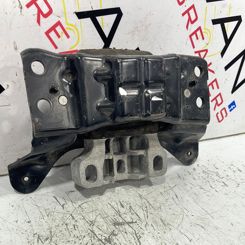 Volkswagen Golf Mk7 GEARBOX MOUNT 1.6 2015/2021 P/N 5Q0199555R