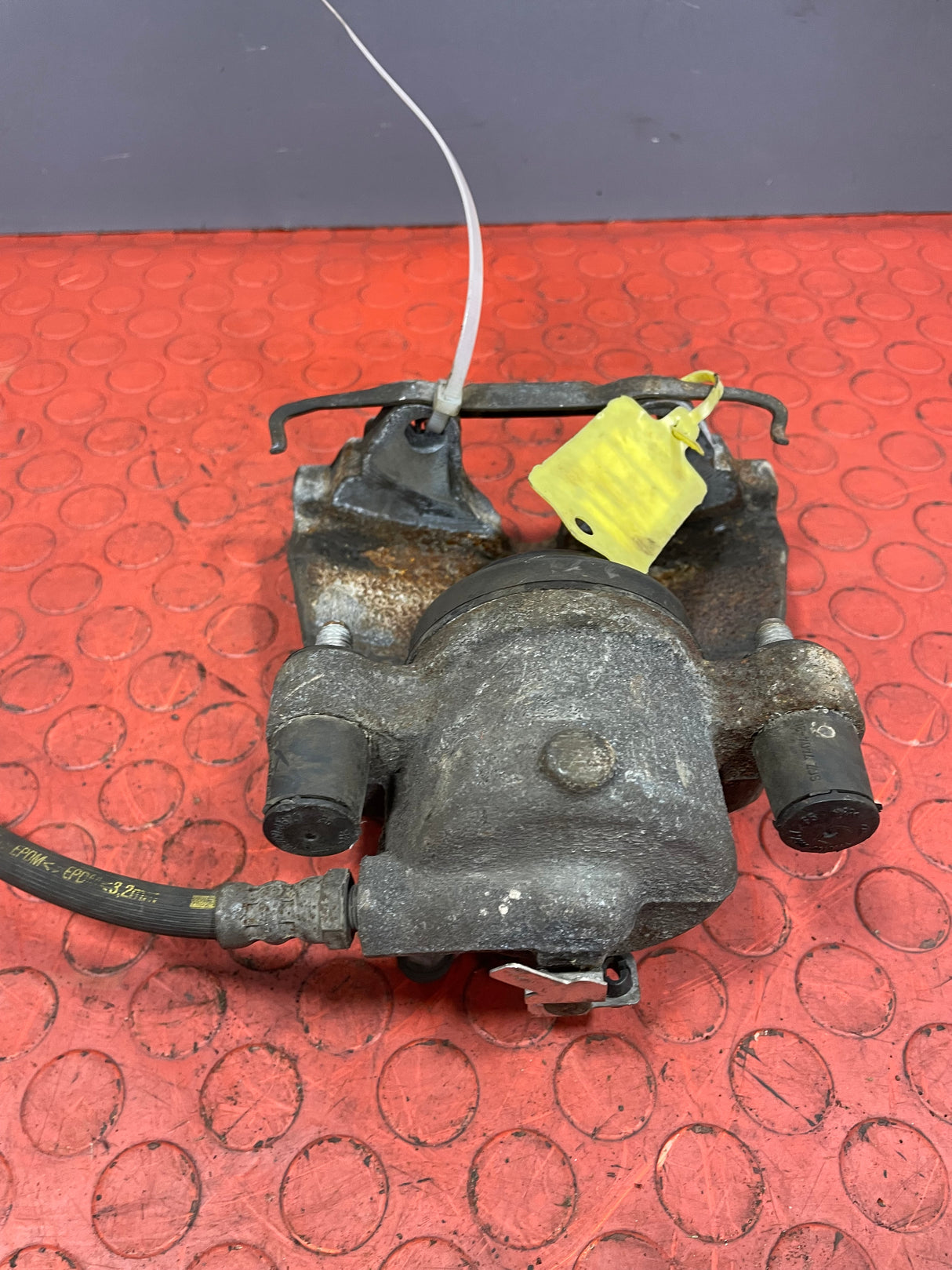 Fiat Doblo FRONT BRAKE CALIPER Drivers Side 2010-2023 P/N 77364966