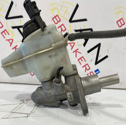 Volkswagen Caddy BRAKE MASTER CYLINDER 2.0 2016 P/N 1K2611301C