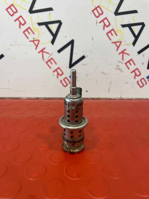 Citroen/ Peugeot/ Vauxhall OE UREA AdBlue Injector in Cat 1.5 DV5R 2019> P/N 9813930180