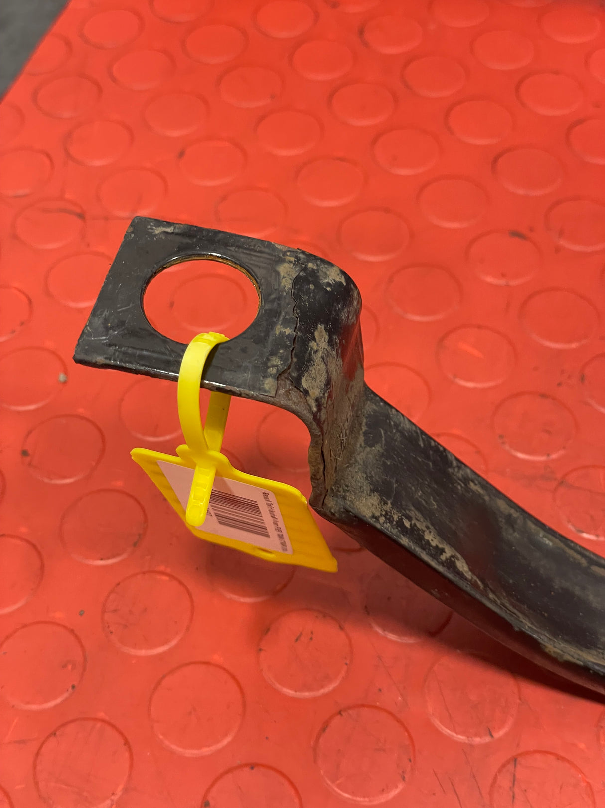 Renault Trafic/Vauxhall Vivaro FUEL TANK STRAP 2001-2015 P/N 7700726467