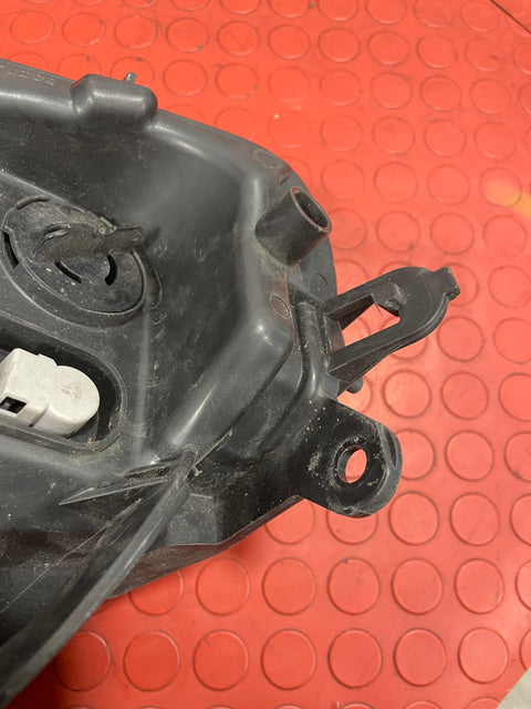 Citroen Dispatch/Peugeot Expert PASSENGER SIDE HEADLIGHT 2011-2016 P/N 89902607 - 4