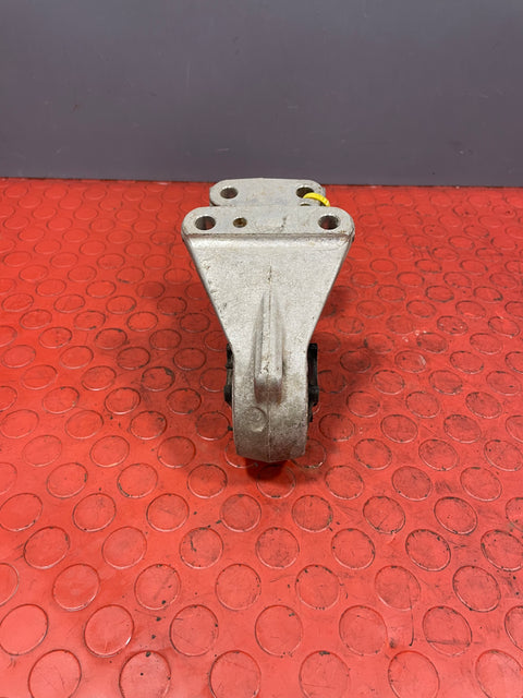 Citroen Berlingo/Peugeot Partner DRIVESHAFT MOUNT  2015-2018 P/N 81090780