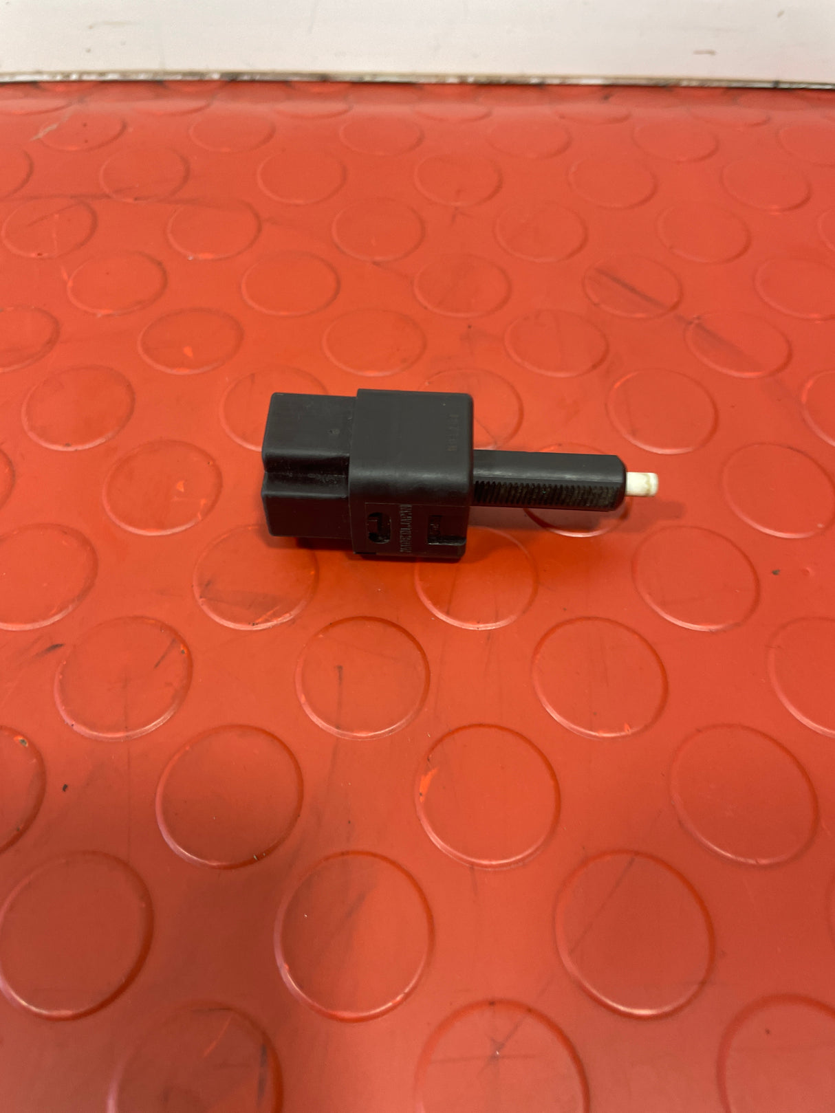 Nissan Navara BRAKE LIGHT SWITCH 2015-2024 P/N ADN11454