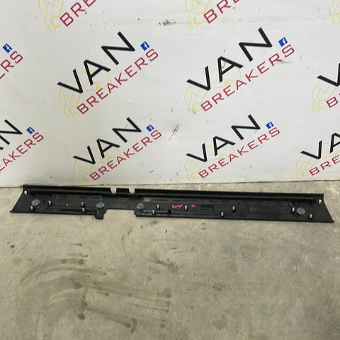 Ford Ranger Wildtrak REAR INTERIOR TRIM/MOLDING 2022 P/N JB3B25403A86BE