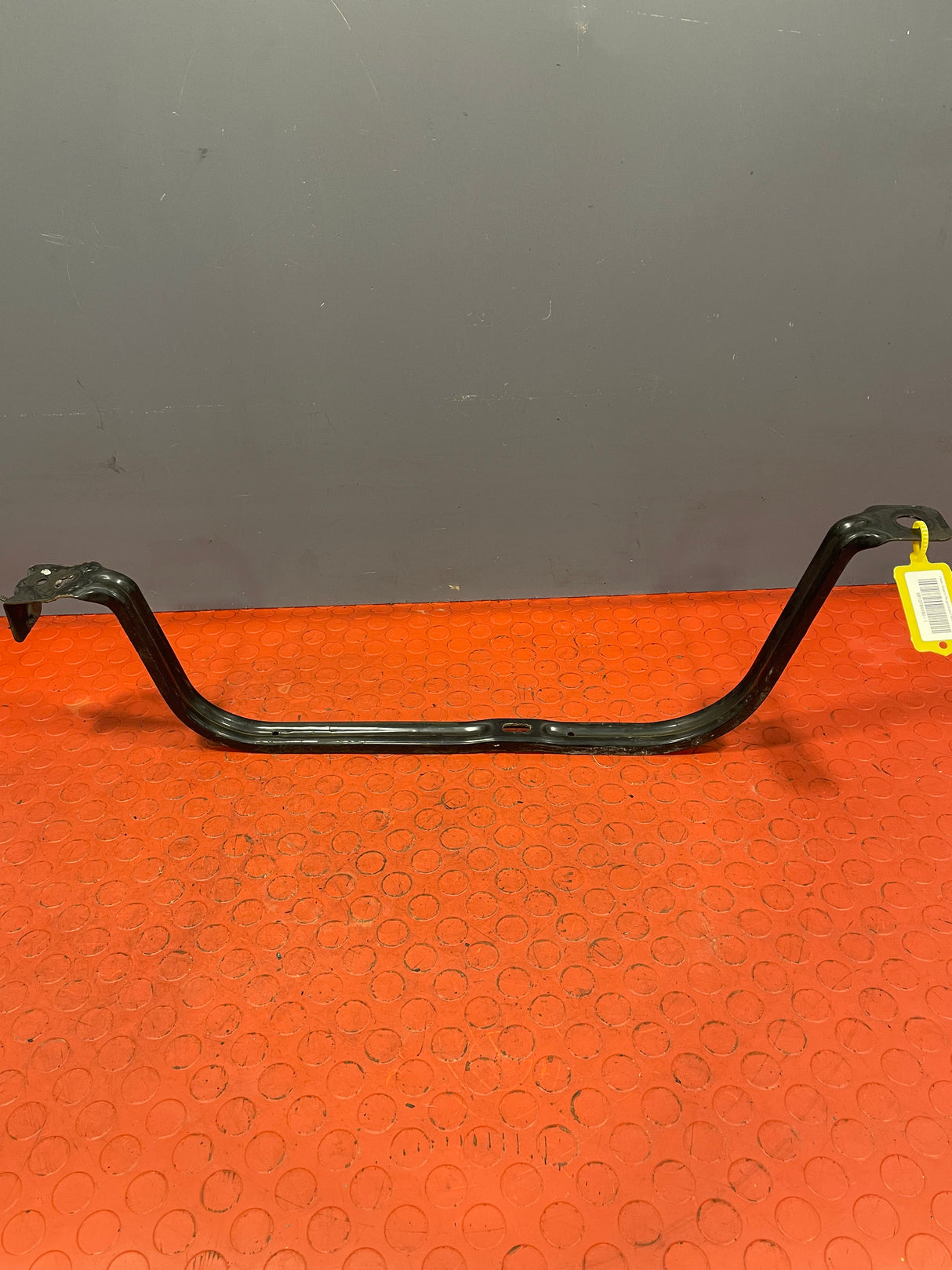 Citroen Dispatch/ Peugeot Expert/ Vauxhall Vivaro/ Toyota Proace FUEL TANK STRAP 2016-2024 P/N 9813784480 - 1