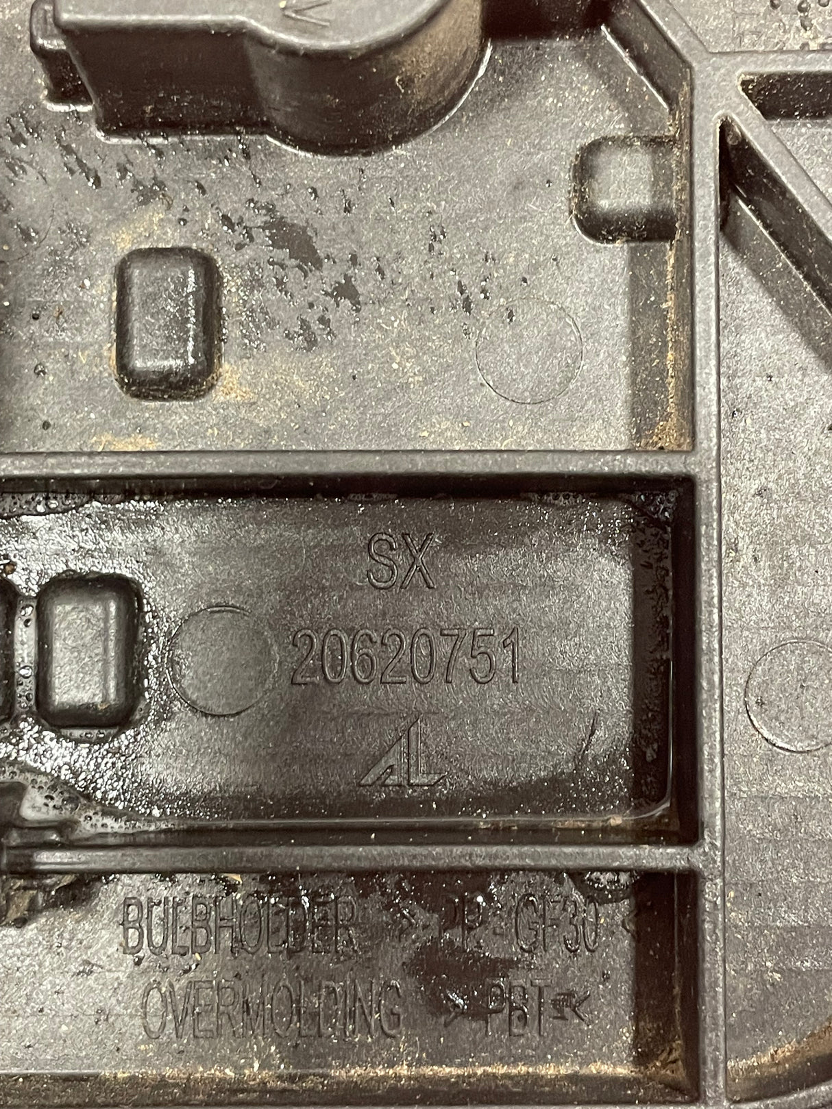 Citroen Relay/Peugeot Boxer/Fiat Ducato REAR TAILLIGHT BULB CARRIER Passenger Side 2008-2019 P/N 20620751