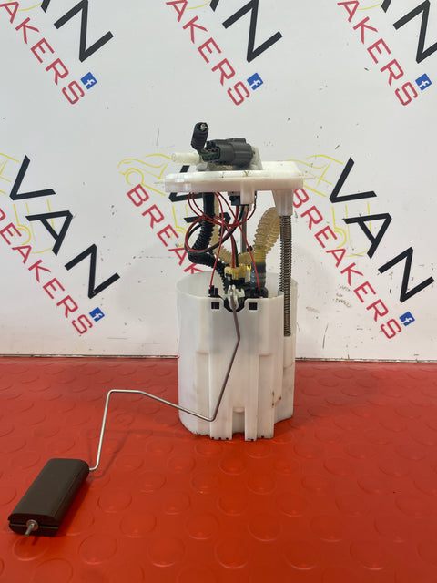 RENAULT TRAFIC 1.6 dCi FUEL SENDER PUMP  2014-2019 P/N 172021036R