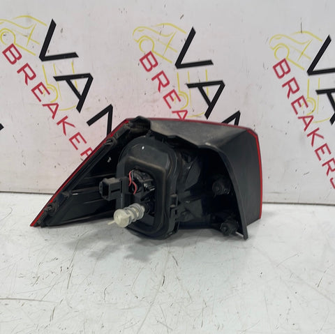 Volkswagen Golf DRIVER SIDE TAILLIGHT 2016 P/N 5G0945096P