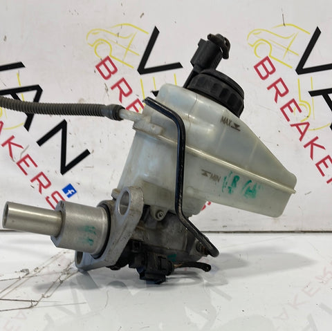 Volkswagen Caddy BRAKE MASTER CYLINDER 2.0 2016 P/N 1K2611301C