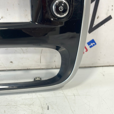 Renault Trafic SCREEN SURROUNDING TRIM 2019 P/N 682609821R