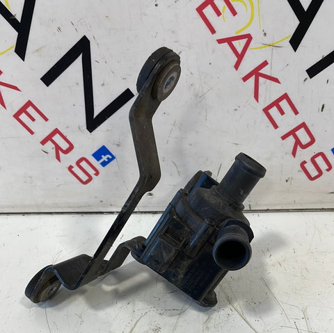 Volkswagen Crafter 2.0 FWD AUXILIARY WATER PUMP P/N 5Q0965561B