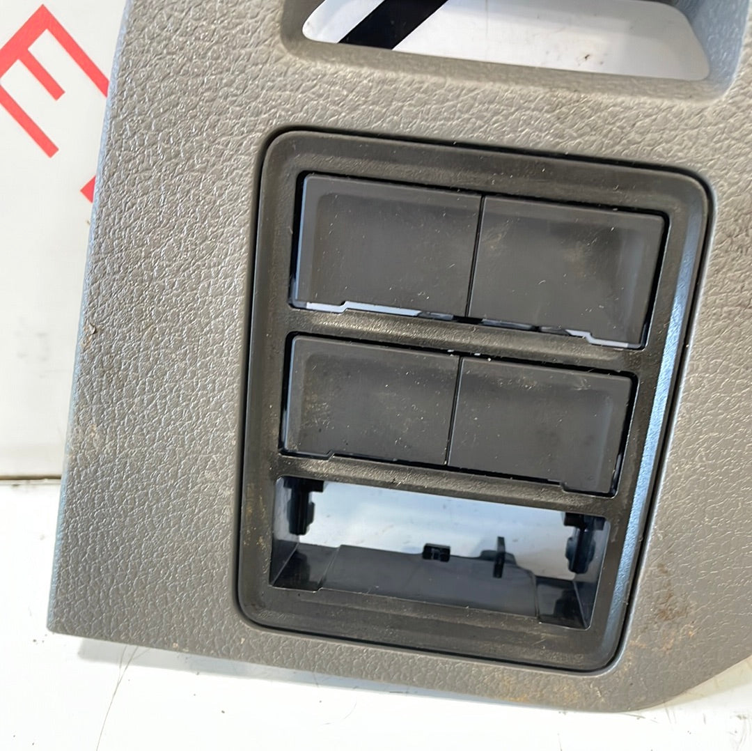 Volkswagen Crafter FUSE BOX COVER 2021 P/N 7C2857151A