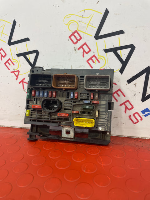 Peugeot Partner/Citroen Berlingo R05 ENGINE BAY FUSE BOX BSM    P/N 9675878480