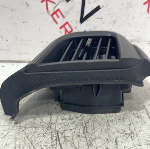 Citroen Dispatch/ Peugeot Expert/ Vauxhall Vivaro/ Toyota Proace DASHBOARD LEFT SIDE AIR VENT  98095037ZD