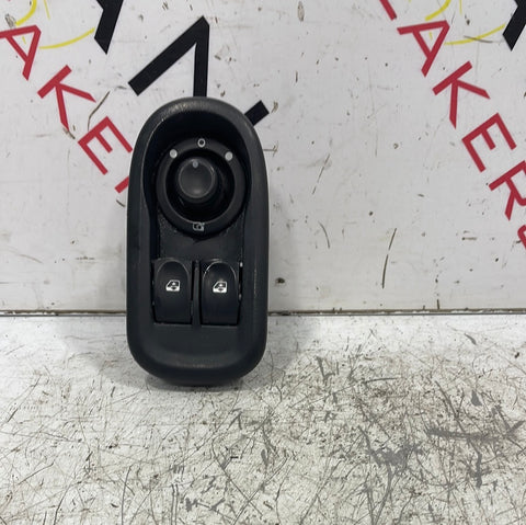 Renault Kangoo DRIVERS SIDE WINDOW SWITCH WITH ELETRIC MIRROR CONTROLLER  P/N  1007479