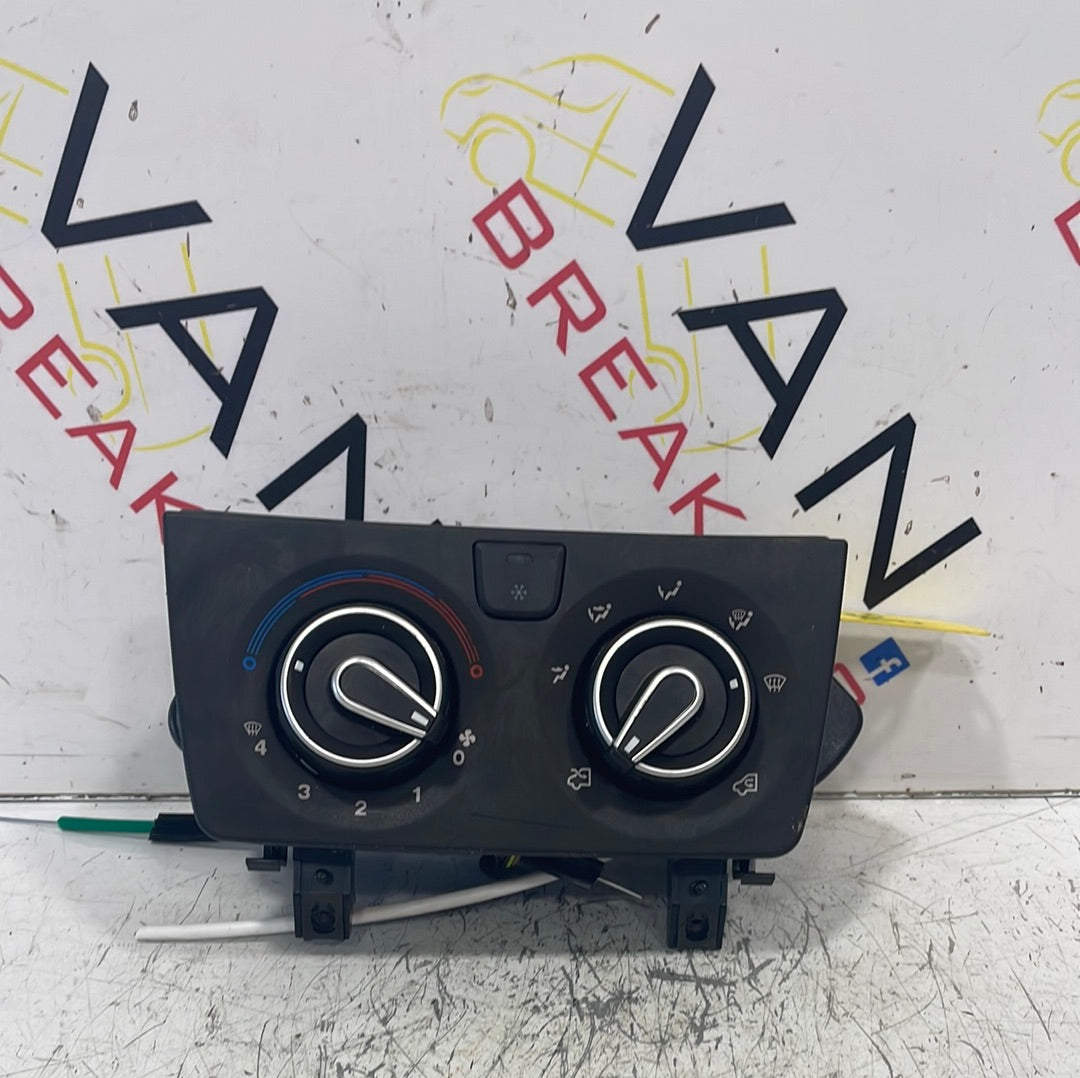 Citroen Relay/ Peugeot Boxer/ Fiat Ducato HEATER CONTROLS 2019-2024 P/N MR14641530