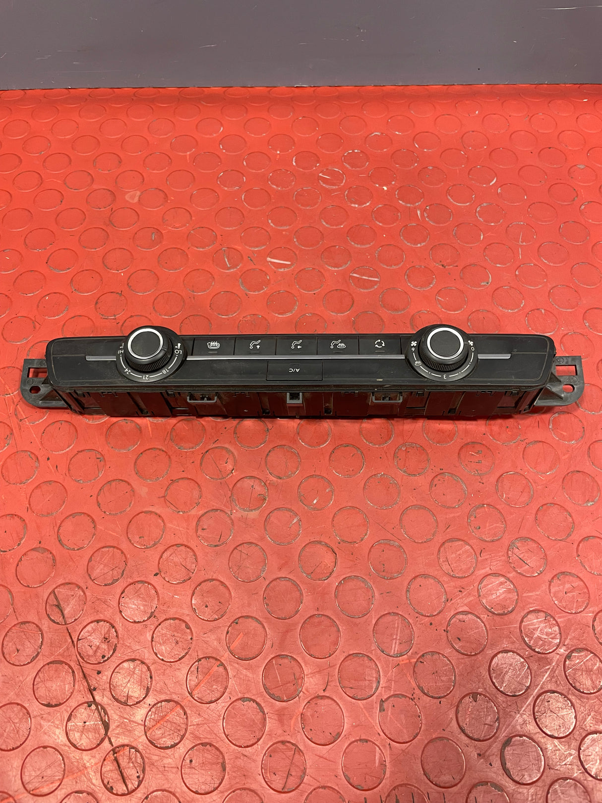 Citroen Dispatch/Peugeot Expert/Vauxhall Vivaro/Toyota Proace/Fiat Scudo HEATER CONTROL UNIT WITH AIR CONDITIONING 2016-2023 P/N 98081722ZD