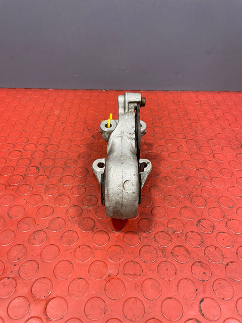 Citroen Berlingo/Peugeot Partner DRIVESHAFT MOUNT  2015-2018 P/N 81090780