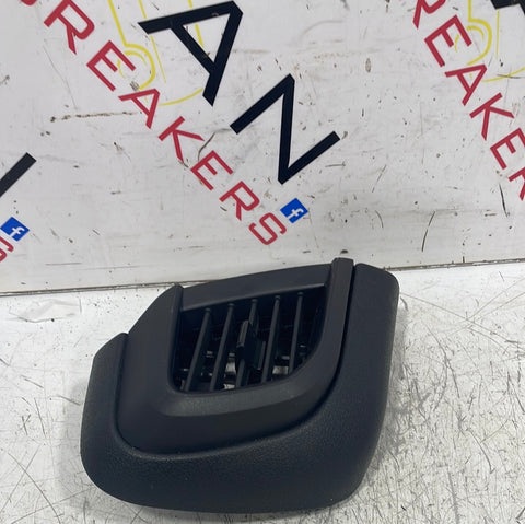 Citroen Dispatch/ Peugeot Expert/ Vauxhall Vivaro/ Toyota Proace DASHBOARD LEFT SIDE AIR VENT  98095037ZD