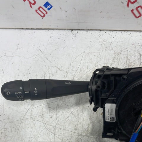 Citroen Dispatch/ Peugeot Expert/ Vauxhall Vivaro/ Toyota Proace STEERING COLUMN STALK 2019-2024  98262688ZD