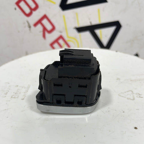 Ford Transit Mk8 DRIVER SIDE FRONT CENTRAL LOCKING CONTROL SWITCH 2015-2019 P/N 1873023