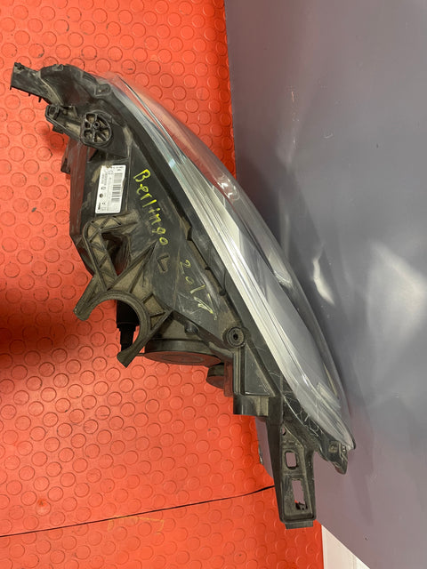Peugeot Partner HEADLIGHT ASSEMBLY Mk2 2015-2019 Drivers Side P/N 89318061