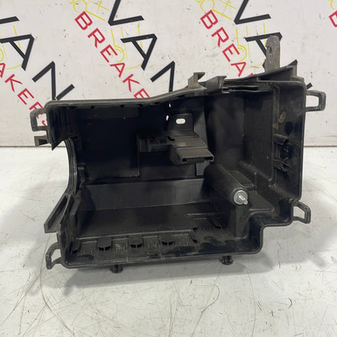 Renault Trafic FUSE BOX BASE 1.6 2014-2019 P/N 243503708R