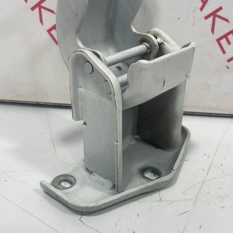 Renault Trafic REAR DOOR HINGE (WHITE) 2017 P/N 904006707R