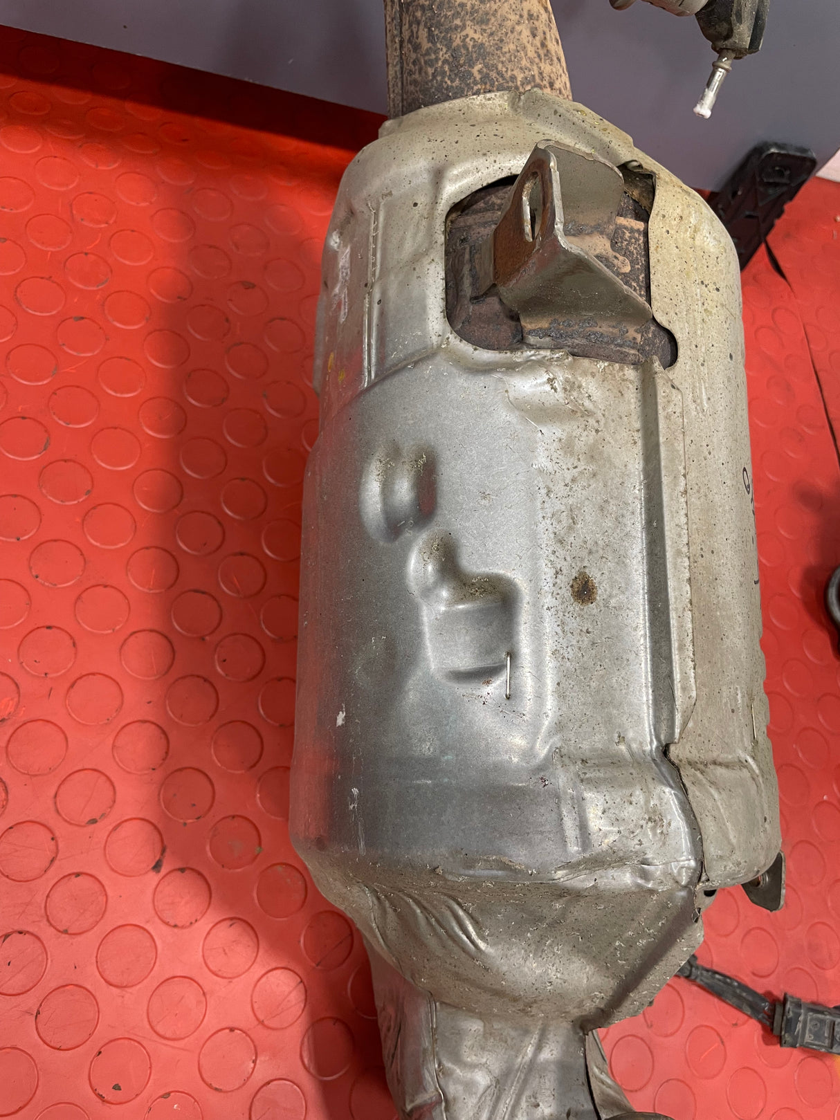 Citroen Berlingo/Peugeot Partner  DPF WITH SENSORS AND ADBLUE INJECTOR (CRACK in the MOUNTING) 1.6 2016/2018 P/N 9823467180 - 3