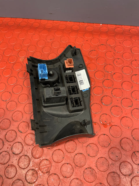 Citroen Berlingo/Peugeot Partner INTERIOR PANEL W/SWITCHES 2008-2018 P/N 9675113977 - 1