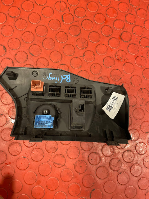 Citroen Berlingo/Peugeot Partner INTERIOR PANEL W/SWITCHES 2008-2018 P/N 9675113977 - 1