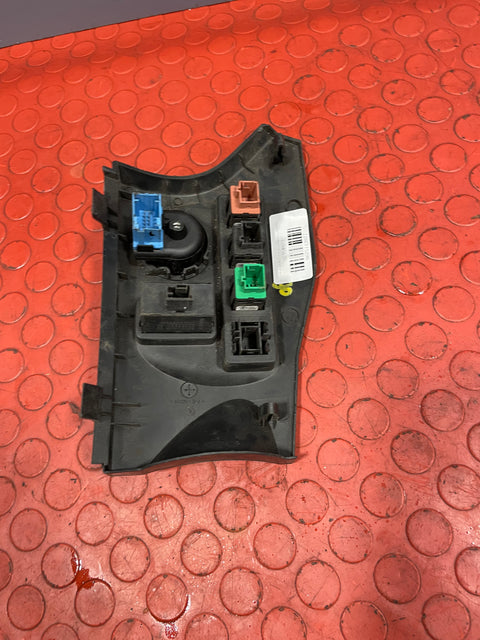 Citroen Berlingo/Peugeot Partner HEADLIGHT CONTROL PANEL w/ SWITCHES 2008-2018 P/N 9675113977