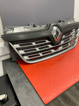 Renault Master FACELIFT FRONT BUMPER GRILLE (Damage Mounting Point Right Side) 2014-2021 P/N 623102803R / 623104199R