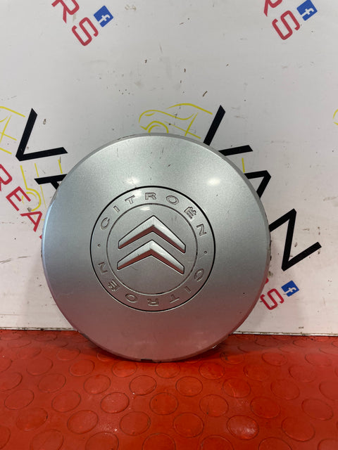 Citroen Dispatch Mk2 WHEEL CENTER CAP   2010-2018  P/N 9658036380