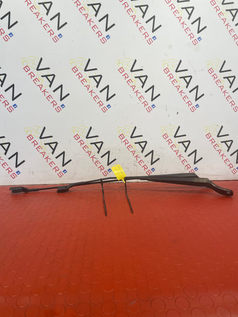 Citroen Berlingo/Peugeot Partner WINDSCREEN WIPERS (PAIR) 2008-2018   P/N 9682975280