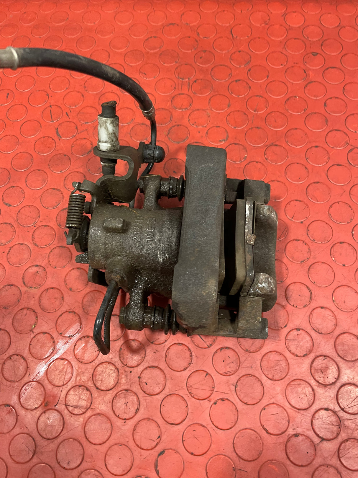 Citroen Berlingo/Peugeot Partner BRAKE CALIPER ASSEMBLY Rear Passenger's Side P/N 9803120580