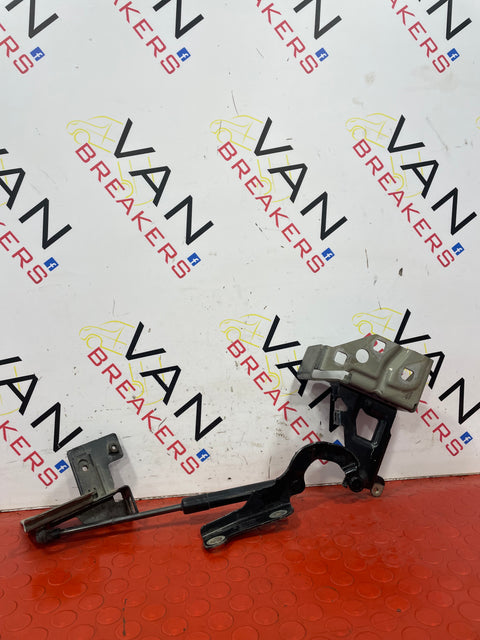 Renault Trafic III  FRONT LEFT BONNET HINGE PASSENGER SIDE N/S  (2017-2023)  P/N 654010249R