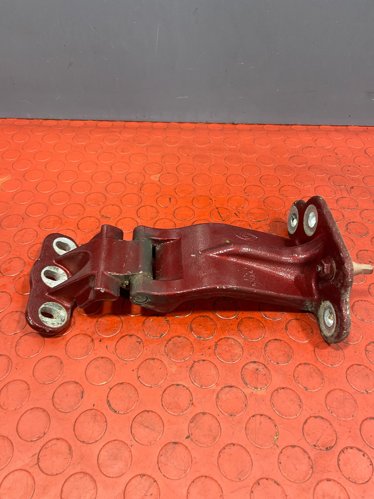 Ford Transit Custom DOOR HINGE (Maroon) Rear Lower Passenger's Side 2016-2023 P/N BK21V429A14AE - 1