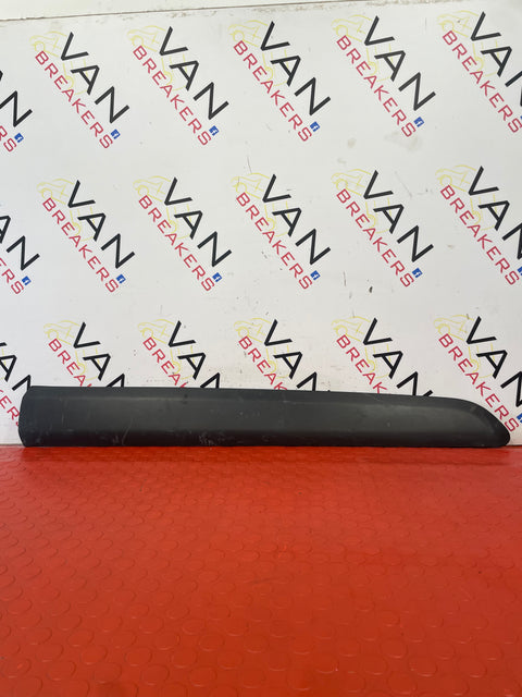 Citroen Berlingo   DRIVERS DOOR MOULDING FRONT RIGHT O/S TRIM STRIP COVER PANEL P/N 9681645377