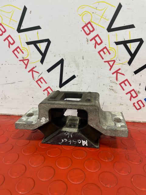 Renault Master ENGINE MOUNT FWD LEFT 2.3 dCi  2010-2023  P/N 8200676857