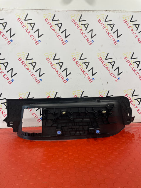 Citroen Dispatch/V Vivaro/T Proace/P Expert  SILL STEP PASSENGER SIDE  N/S 2018-2023 P/N 98100695ZD