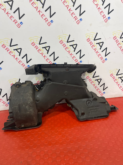 Vauxhall Vivaro/Nissan Primastar/Renault Trafic MATRIX HEATER BLOWER FAN BOX MOTOR 2001-2014  P/N W964179V