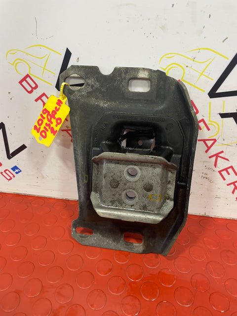 Vauxhall Vivaro/Peugeot Expert/Citroen Dispatch/Toyota Proace Manual Gearbox Mount 2.0HDI 2019-2024 P/N 9821257480