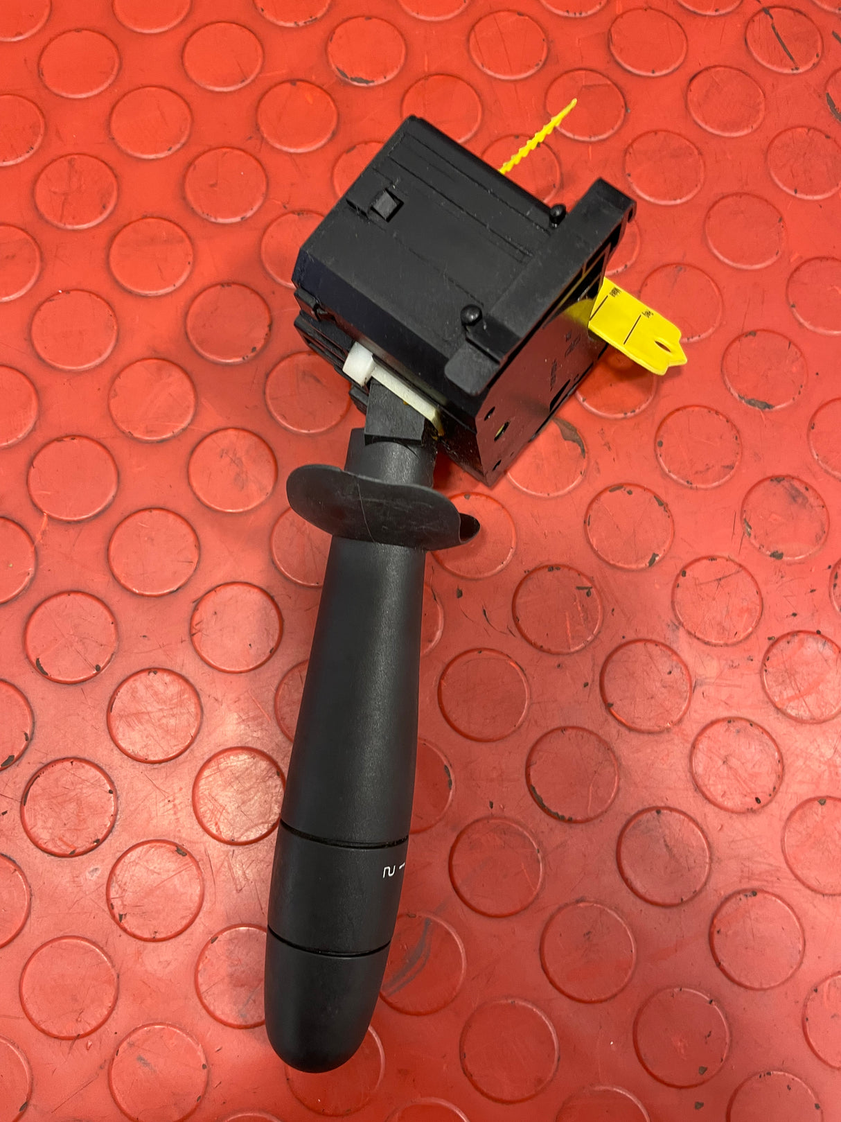 Renault Trafic/Vauxhall Vivaro WINDSHIELD WIPERS CONTROL SWITCH LEVER 2001-2014 P/N 91167047E - 1