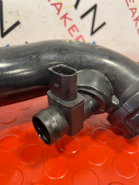 Volkswagen Crafter AIR INTAKE PIPE 2.0 DIESEL    2019   P/N 2N0129654D