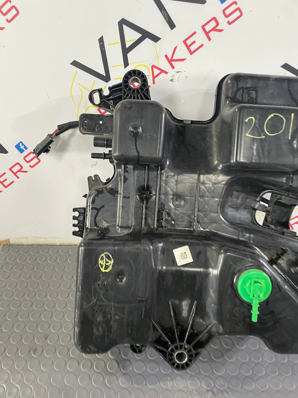 Citroen Dispatch/Peugeot Expert/Toyota Proace/Vauxhall Vivaro/Fiat Scudo ADBLUE TANK AND PUMP 2016-2024 P/N 9842316580 - 2