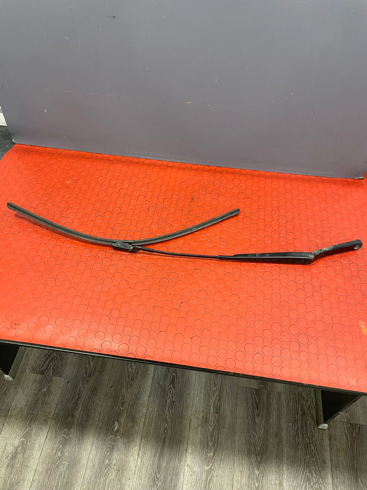 Volkswagen Crafter WIPER ARM Driver's Side O/S 2017-2023 P/N 7C2955410