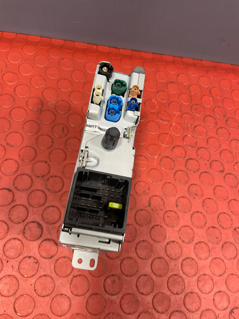 Citroen Dispatch/Peugeot Expert/Toyota Proace/Vauxhall Vivaro RADIO STEREO UNIT 2016-2024 P/N 9835408680