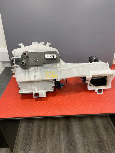 Citroen Dispatch/Peugeot Expert/Toyota Proace/Vauxhall Vivaro HEATER MATRIX BOX UNIT 2016-2024 P/N 9836407680 / 5U7326200 / 9809954980 / XS246480-8760